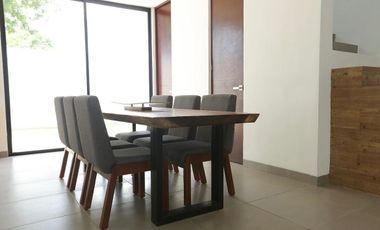 CASA EN RENTA AMUEBLADA CON PISCINA EN RESIDENCIAL SAC-UH, MÉRIDA YUCATÁN