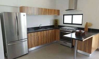 CASA EN RENTA AMUEBLADA CON PISCINA EN RESIDENCIAL SAC-UH, MÉRIDA YUCATÁN