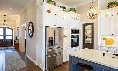 CASA RESIDENCIAL DE LUJO EN VENTA EN PRIVADA AL NORTE DE MERIDA