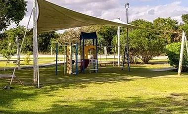 CASA RESIDENCIAL DE LUJO EN VENTA EN PRIVADA AL NORTE DE MERIDA