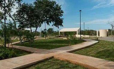 CASA RESIDENCIAL DE LUJO EN VENTA EN PRIVADA AL NORTE DE MERIDA