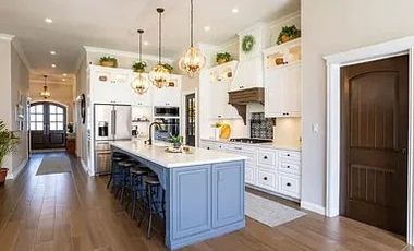 CASA RESIDENCIAL DE LUJO EN VENTA EN PRIVADA AL NORTE DE MERIDA