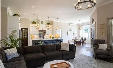 CASA RESIDENCIAL DE LUJO EN VENTA EN PRIVADA AL NORTE DE MERIDA