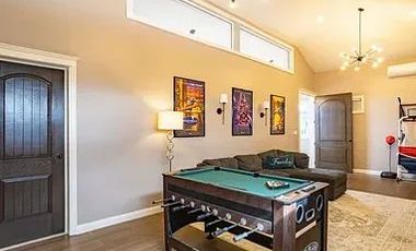 CASA RESIDENCIAL DE LUJO EN VENTA EN PRIVADA AL NORTE DE MERIDA