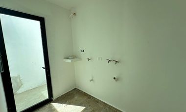 CASA EN VENTA DE 1 PISO CON 4 HABITACIONES EN DZITYA. MERIDA