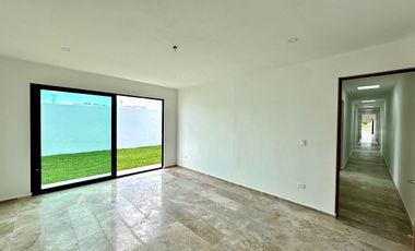 CASA EN VENTA DE 1 PISO CON 4 HABITACIONES EN DZITYA. MERIDA