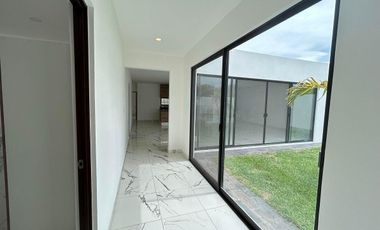 CASA EN VENTA DE UNA PLANTA EN PRIVADA JARDINES LA REJOYADA