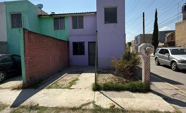 CASA EN VENTA EN MISION MAGNOLIA TLAQUEPAQUE