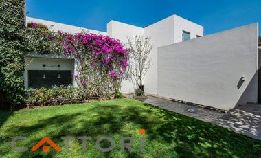 RENTA CASA EN LOMAS ALTAS