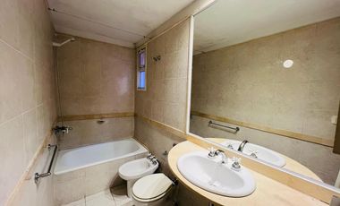 Monoambiente con balcon en alquiler en San Isidro