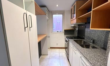 Monoambiente con balcon en alquiler en San Isidro