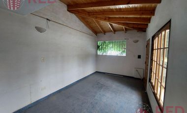 EN VENTA CASA 3 DORMITORIOS EN PLOTTIER