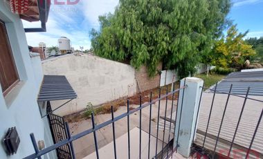 EN VENTA CASA 3 DORMITORIOS EN PLOTTIER