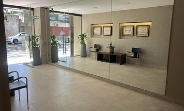 Monoambiente con Amplio balcón al Frente!!!