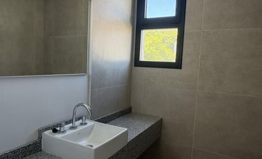 Monoambiente con Amplio balcón al Frente!!!