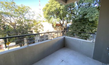 Monoambiente con Amplio balcón al Frente!!!