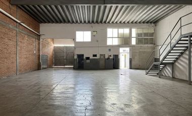 BODEGA RENTA 1300 M2 R MICHEL GUADALAJARA JALISCO