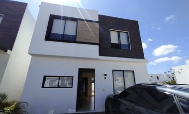 CASA EN VENTA  EN PRIVADA RESIDDENIAL EN CONKAL  DE 4 RECAMARAS