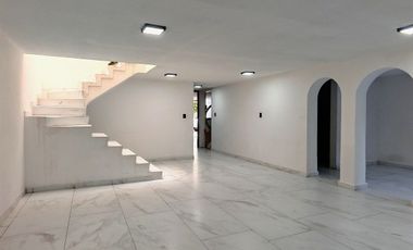 CASA A LA VENTA EN JARDIN BALBUENA