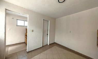 CASA A LA VENTA EN JARDIN BALBUENA