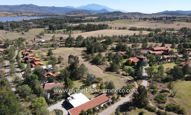 Lujosa Cabaña Amueblada en Venta! Fracc. Tapalpa Country Club, Jalisco