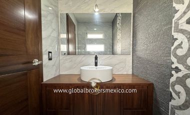 Excelente Casa Nueva en Venta, Coto Privado en Lomas de la Soledad, Tlaquepaque