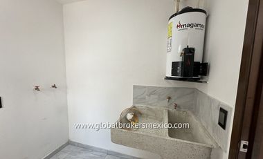 Excelente Casa Nueva en Venta, Coto Privado en Lomas de la Soledad, Tlaquepaque