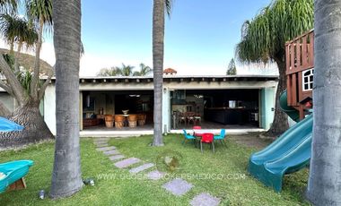 Lujosa Casa con Alberca Privada en Ajijic, Chapala, Jalisco.