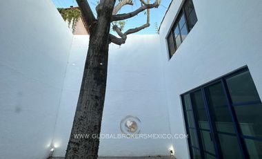 Lujosa Casa con Alberca Privada en Ajijic, Chapala, Jalisco.