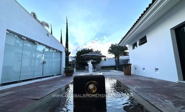Lujosa Casa con Alberca Privada en Ajijic, Chapala, Jalisco.