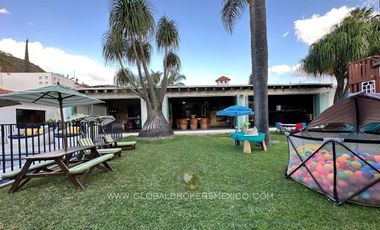 Lujosa Casa con Alberca Privada en Ajijic, Chapala, Jalisco.