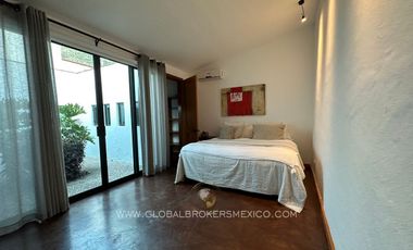 Lujosa Casa con Alberca Privada en Ajijic, Chapala, Jalisco.