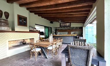 Lujosa Casa con Alberca Privada en Ajijic, Chapala, Jalisco.