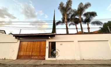 Lujosa Casa con Alberca Privada en Ajijic, Chapala, Jalisco.