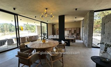 Cabaña Amueblada en Venta! Ubicada en el Fracc. Tapalpa Country Club, Jalisco.