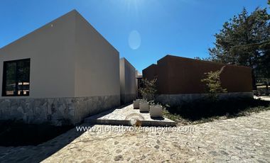 Cabaña Amueblada en Venta! Ubicada en el Fracc. Tapalpa Country Club, Jalisco.