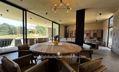 Cabaña Amueblada en Venta! Ubicada en el Fracc. Tapalpa Country Club, Jalisco.