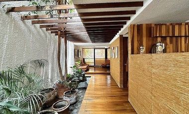 Casa con enorme potencial en Jardines del Pedregal – Hazla a tu medida