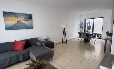 Se Renta casa en el Condado Corregidora condominio Los Naranjos. 2