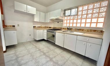 RENTA DE CASA EN CONDOMINIO