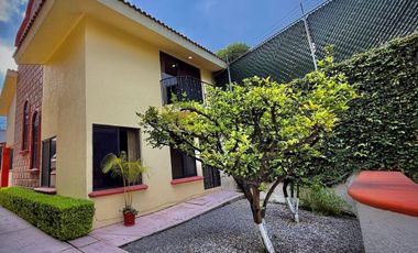 RENTA DE CASA EN CONDOMINIO