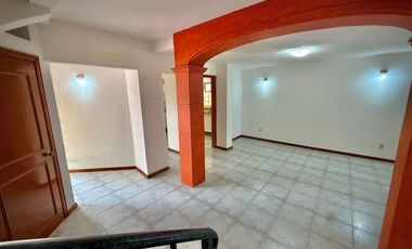 RENTA DE CASA EN CONDOMINIO