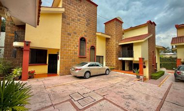 RENTA DE CASA EN CONDOMINIO