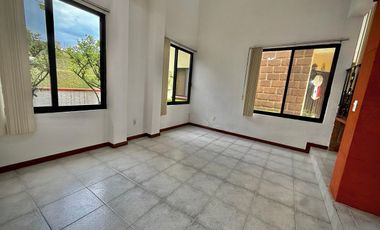 RENTA DE CASA EN CONDOMINIO