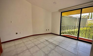 RENTA DE CASA EN CONDOMINIO