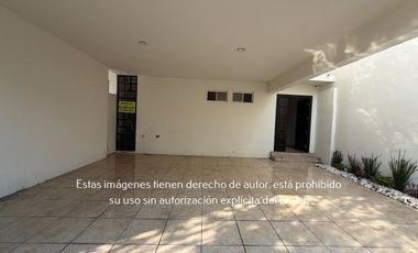 Casa Amueblada en Renta en Fraccionamiento Las Margaritas, Santa Catarina, NL