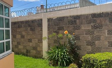Casa Duplex en venta en San Miguel Totocuitlapilco