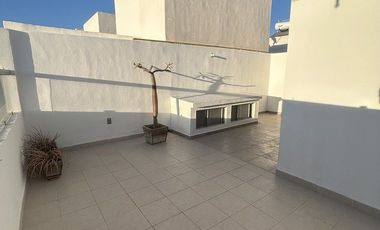 Casa en renta en El Manantial, Corregidora