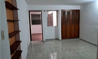 Belén Nogal aparta estudio área 50 ms   INCLUIDO SERVICIOS