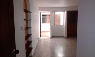 Belén Nogal aparta estudio área 50 ms   INCLUIDO SERVICIOS